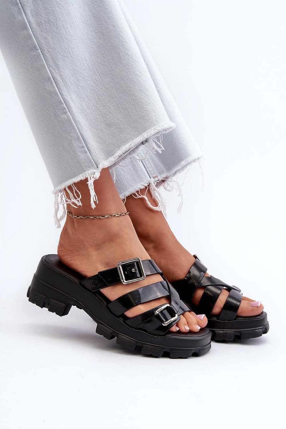 Flip-flops model 197669