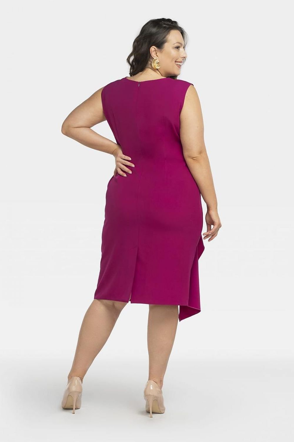 Plus size dress model 197780