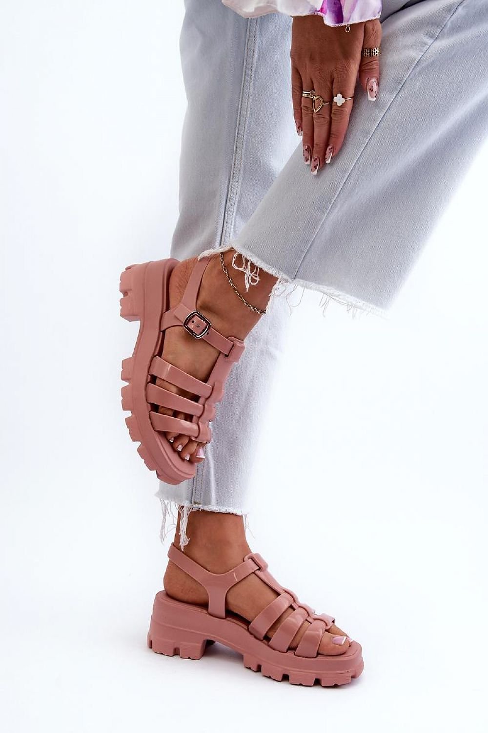 Sandals model 198043