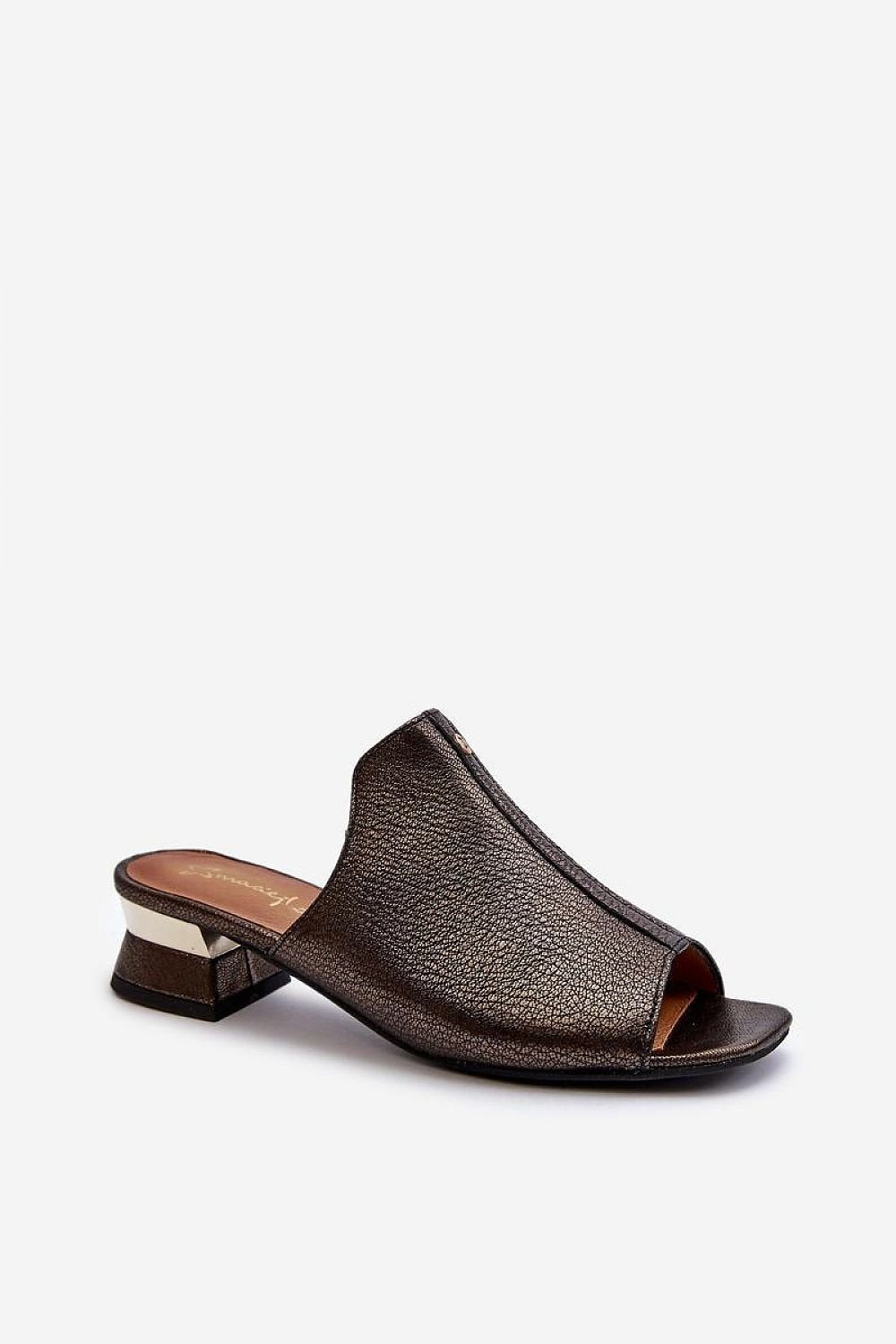 Flip-flops model 198143