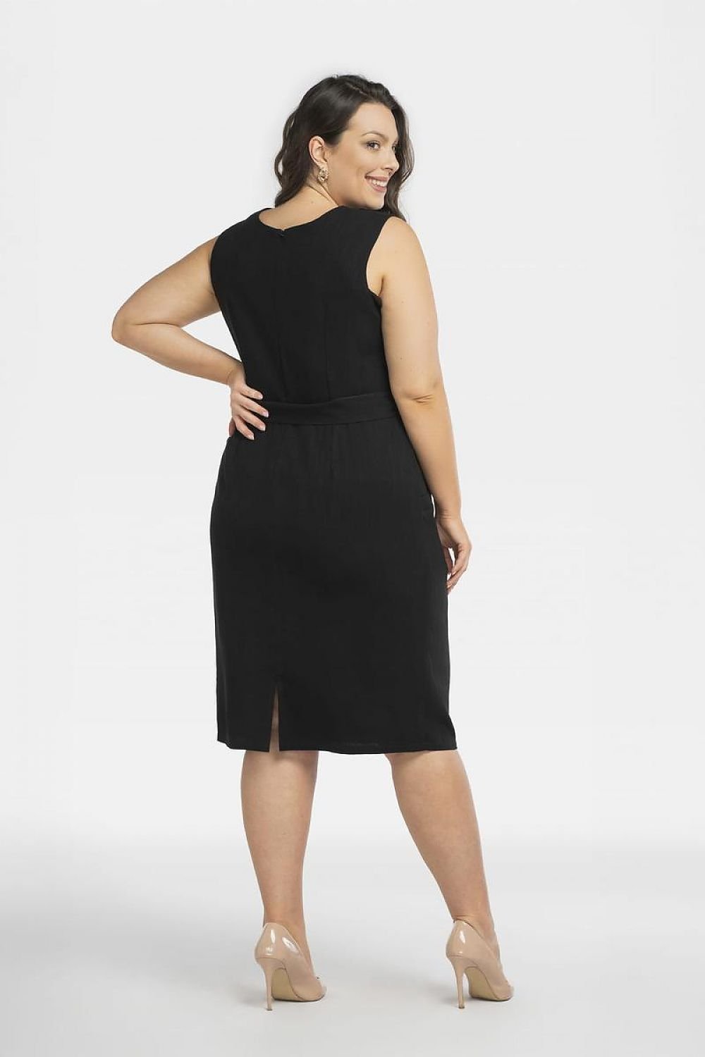 Plus size dress model 198156