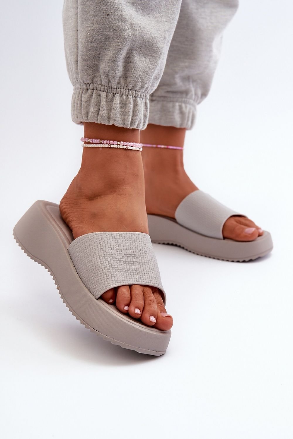 Flip-flops model 198445