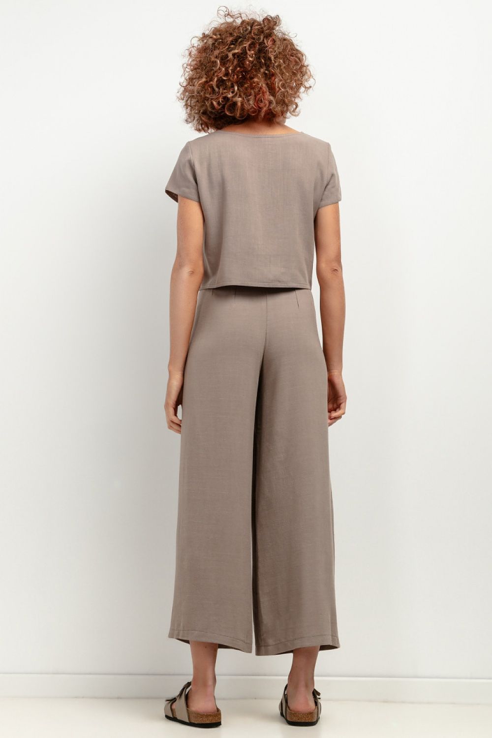Women trousers model 198547