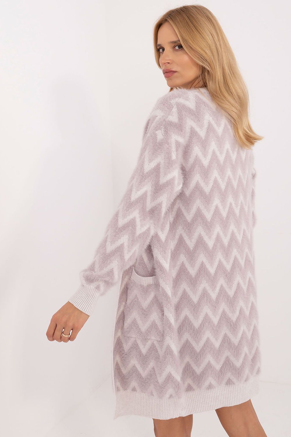 Cardigan model 199550