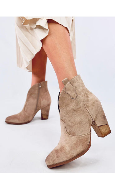 Heel boots model 200608
