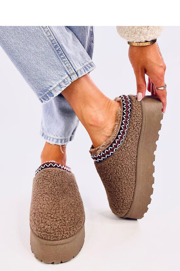 Slippers model 200757