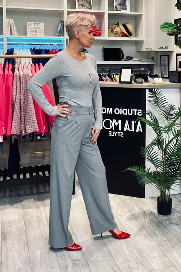 Women trousers model 200795