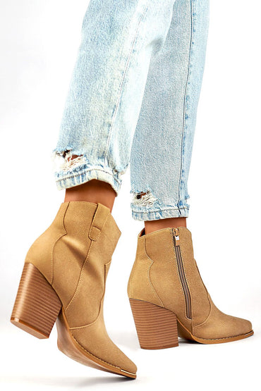 Heel boots model 200877