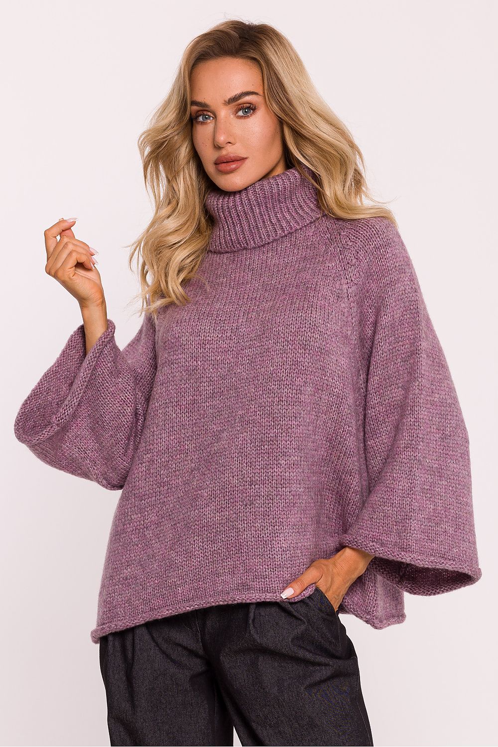 Turtleneck model 200913