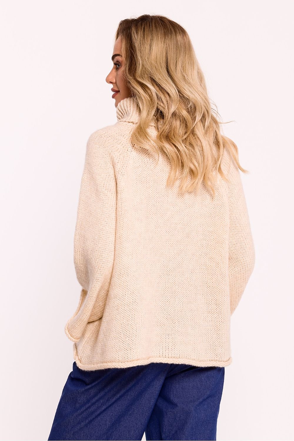 Turtleneck model 200915