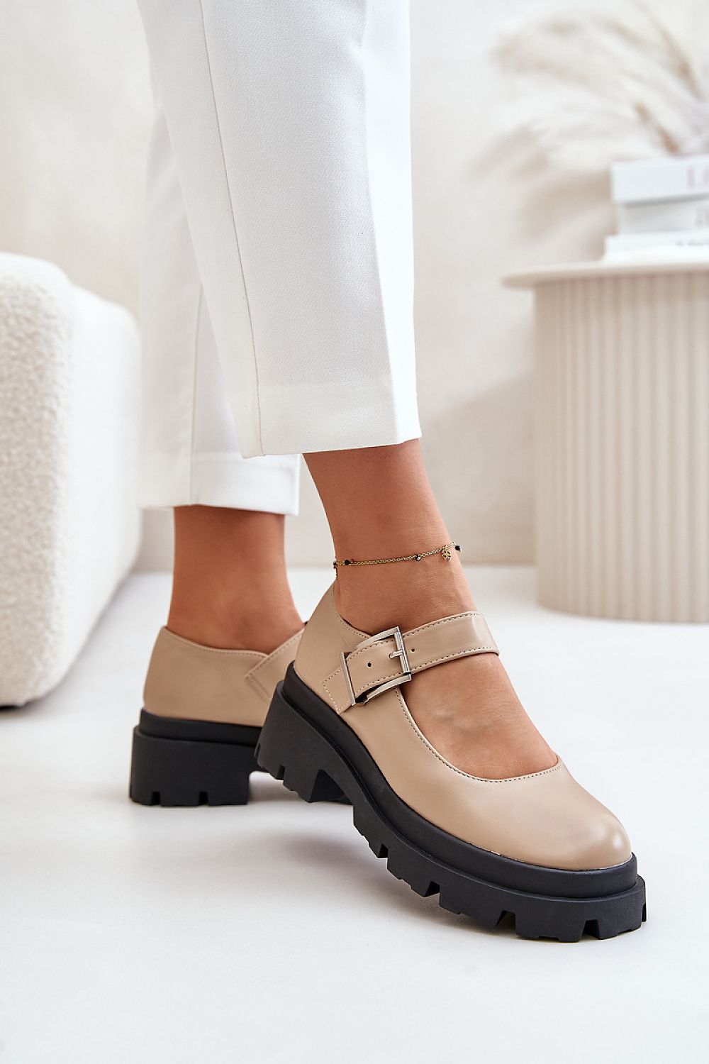 Low Shoes model 201028