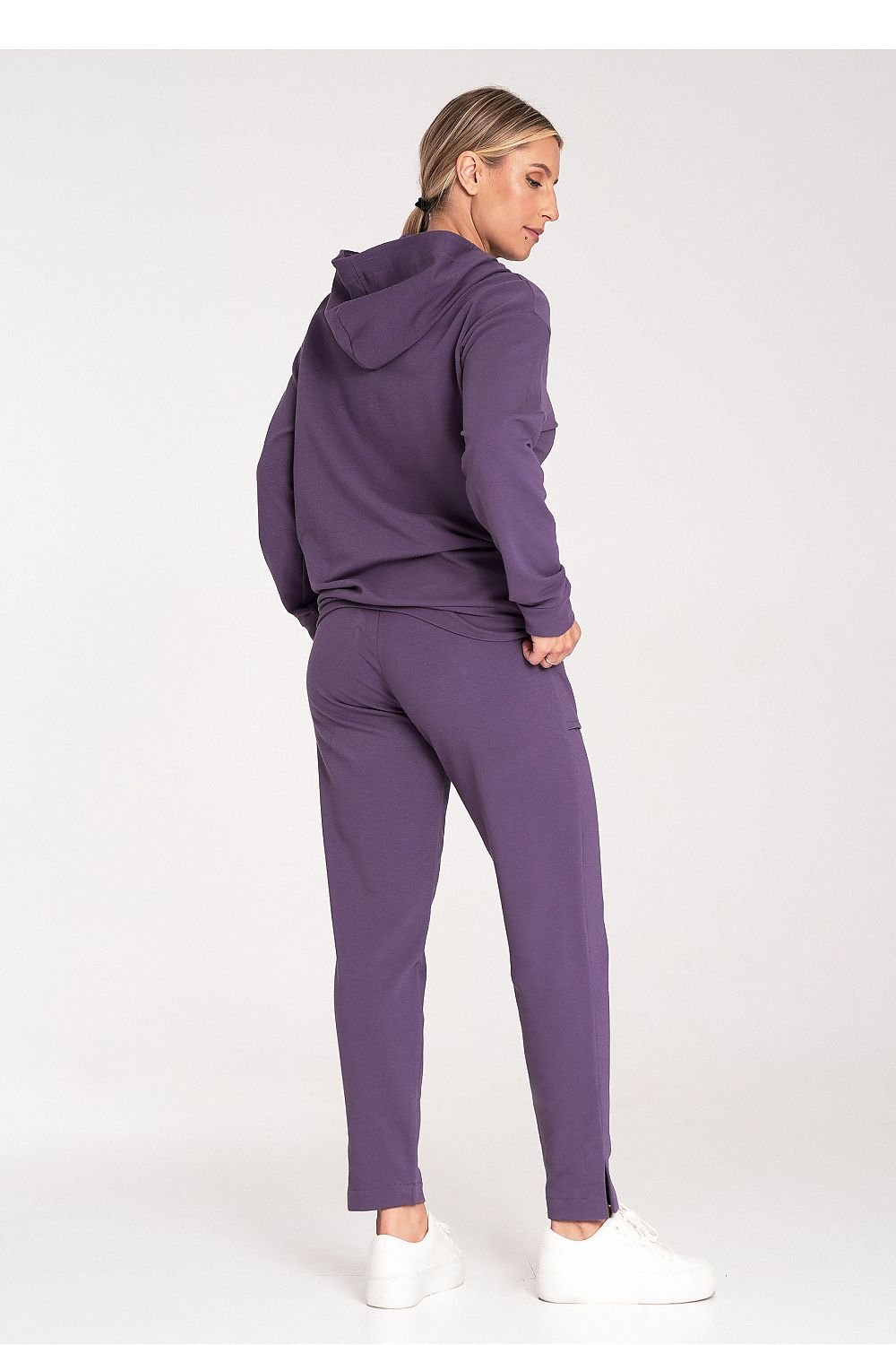Sweatshirt model 201483