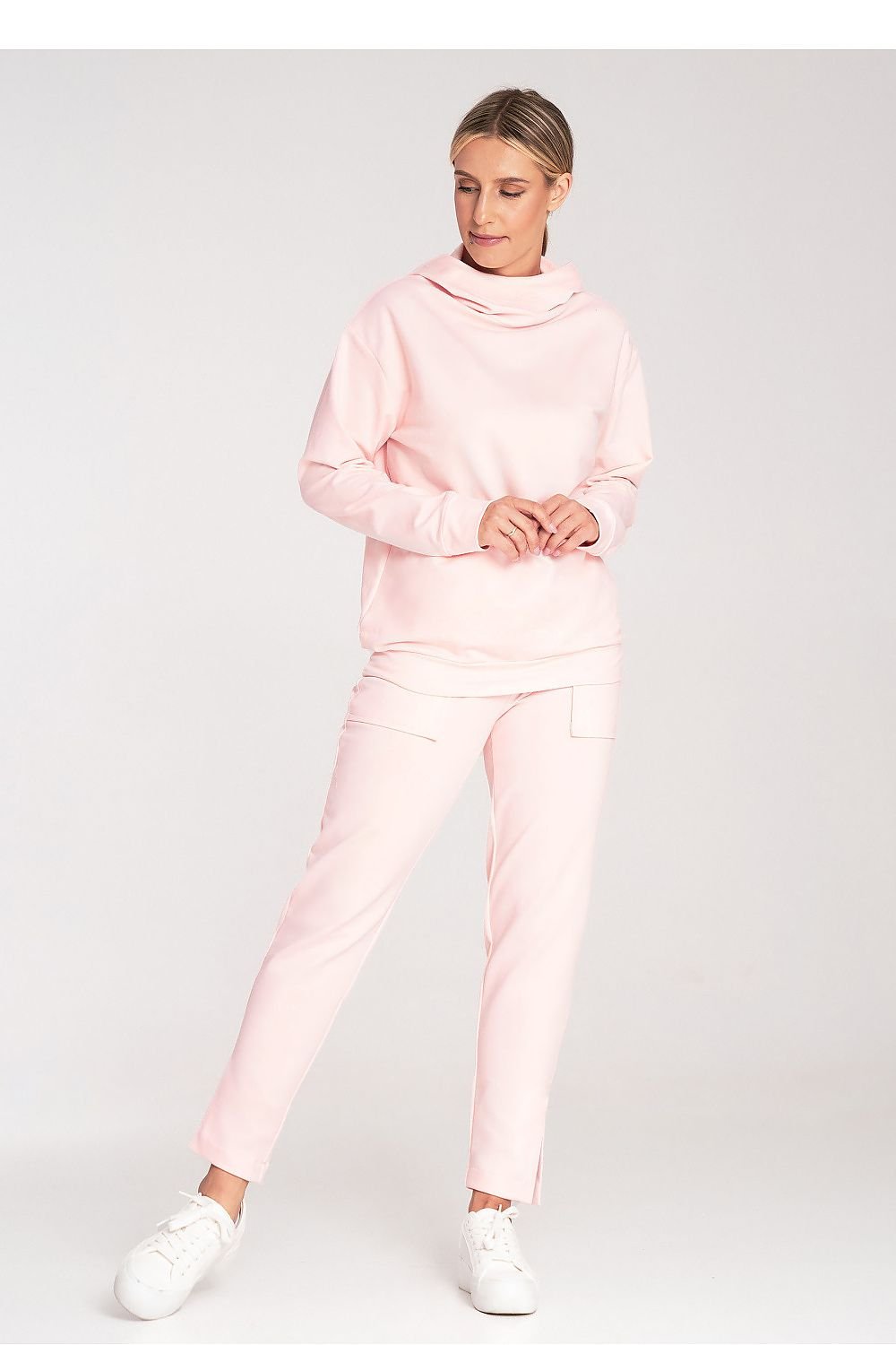 Sweatshirt model 201487