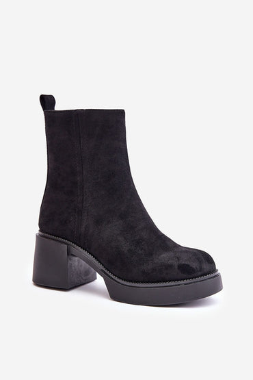 Heel boots model 201541