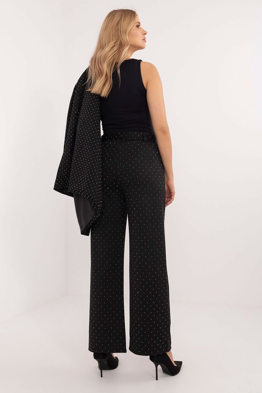 Women trousers model 201580