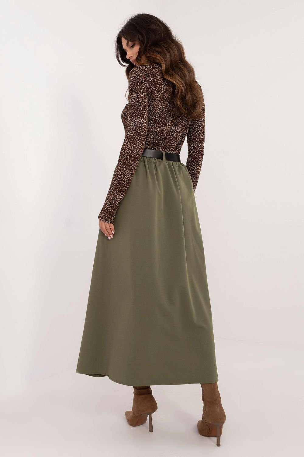 Long skirt model 201610