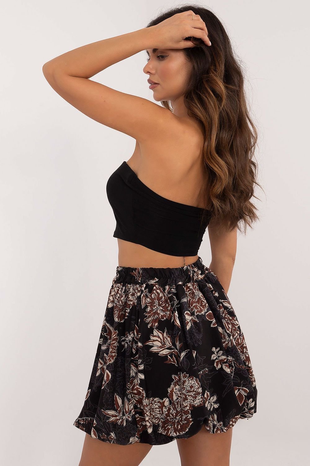 Short skirt model 201775