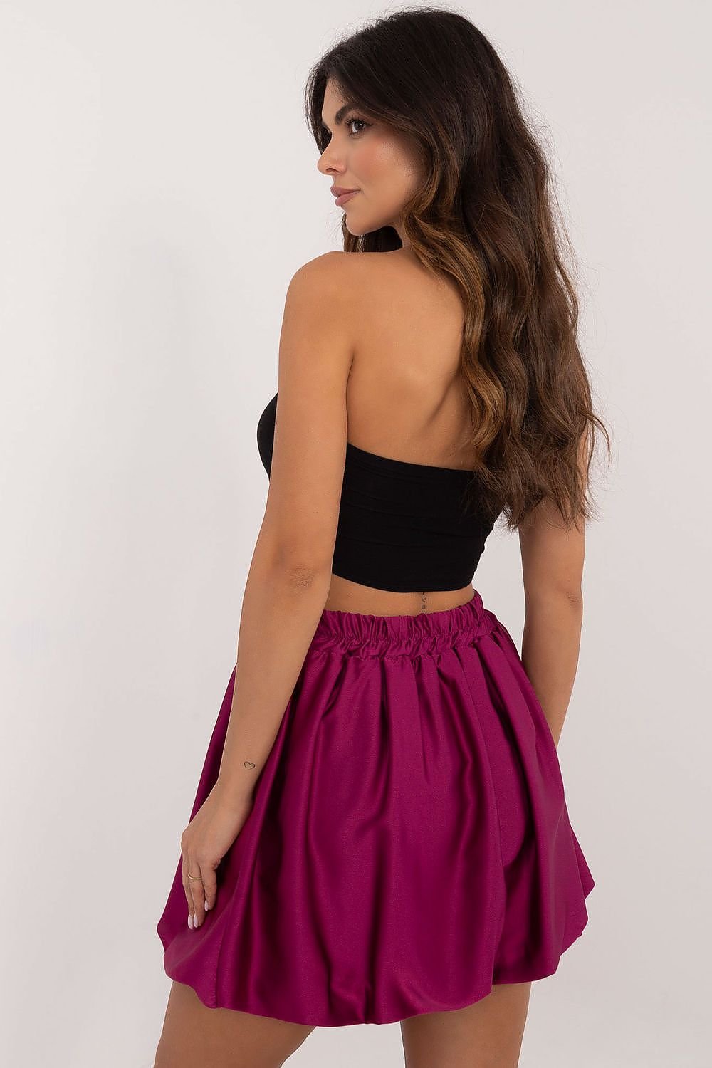 Short skirt model 201782