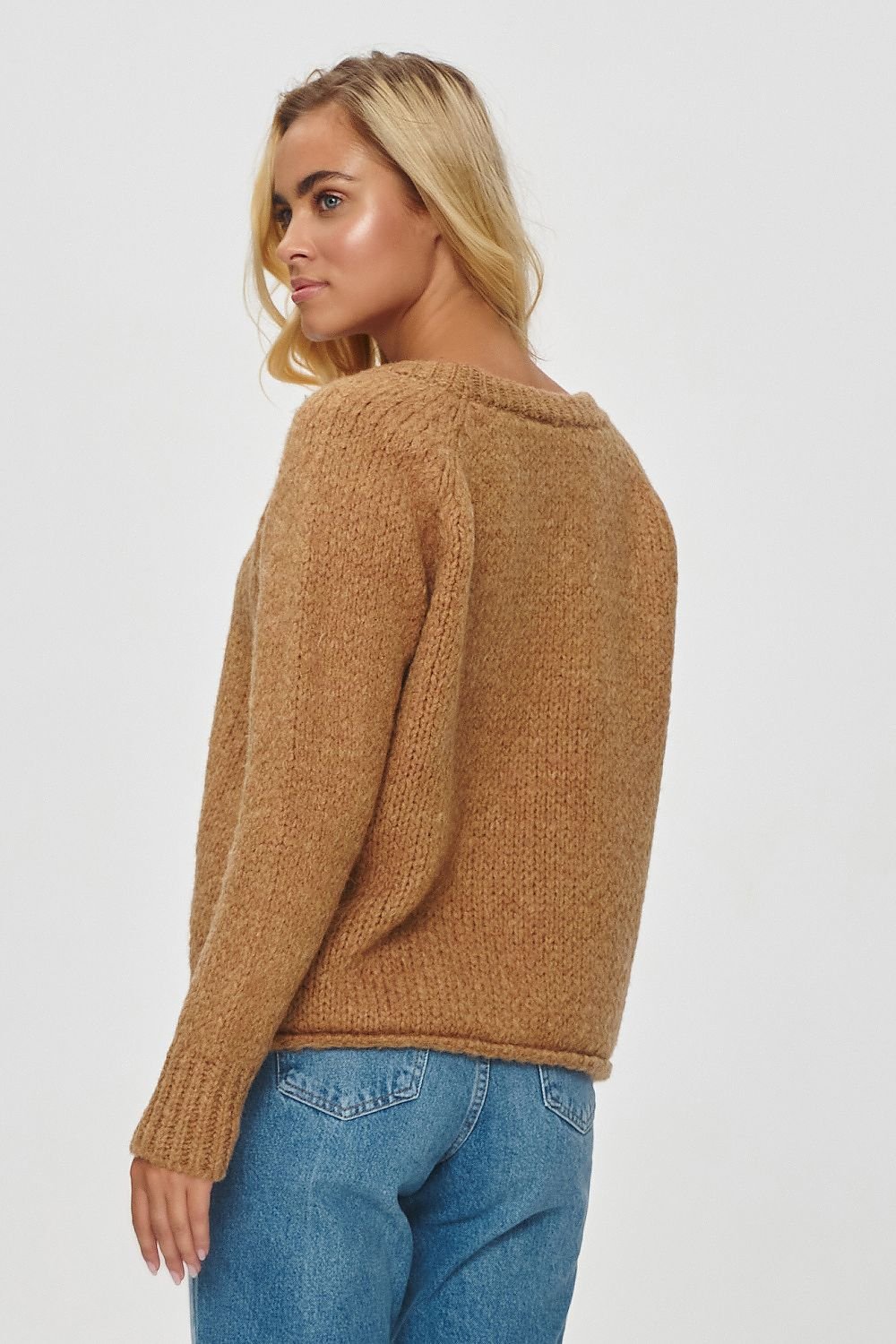 Jumper model 201807