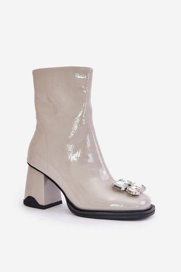 Heel boots model 202049