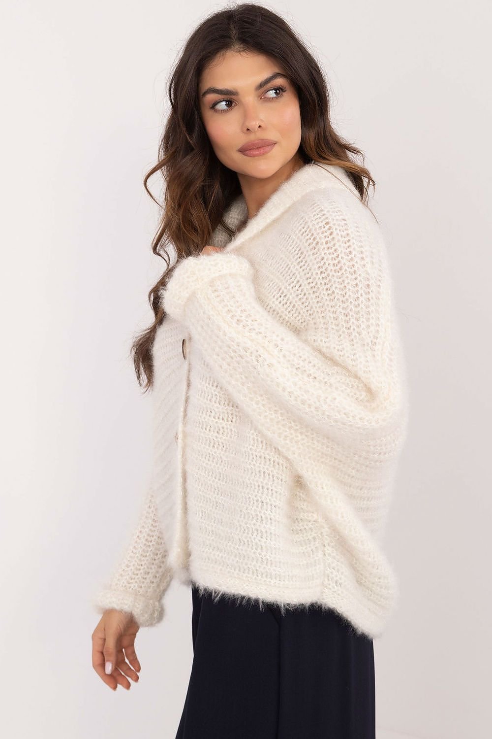 Cardigan model 202308
