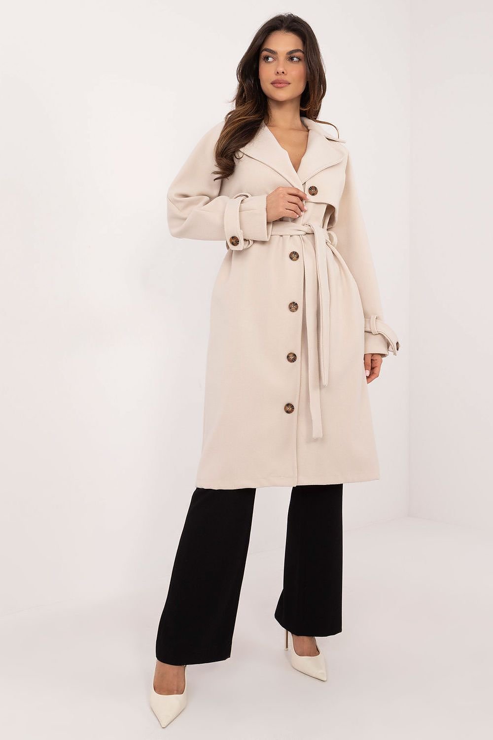 Coat model 202437