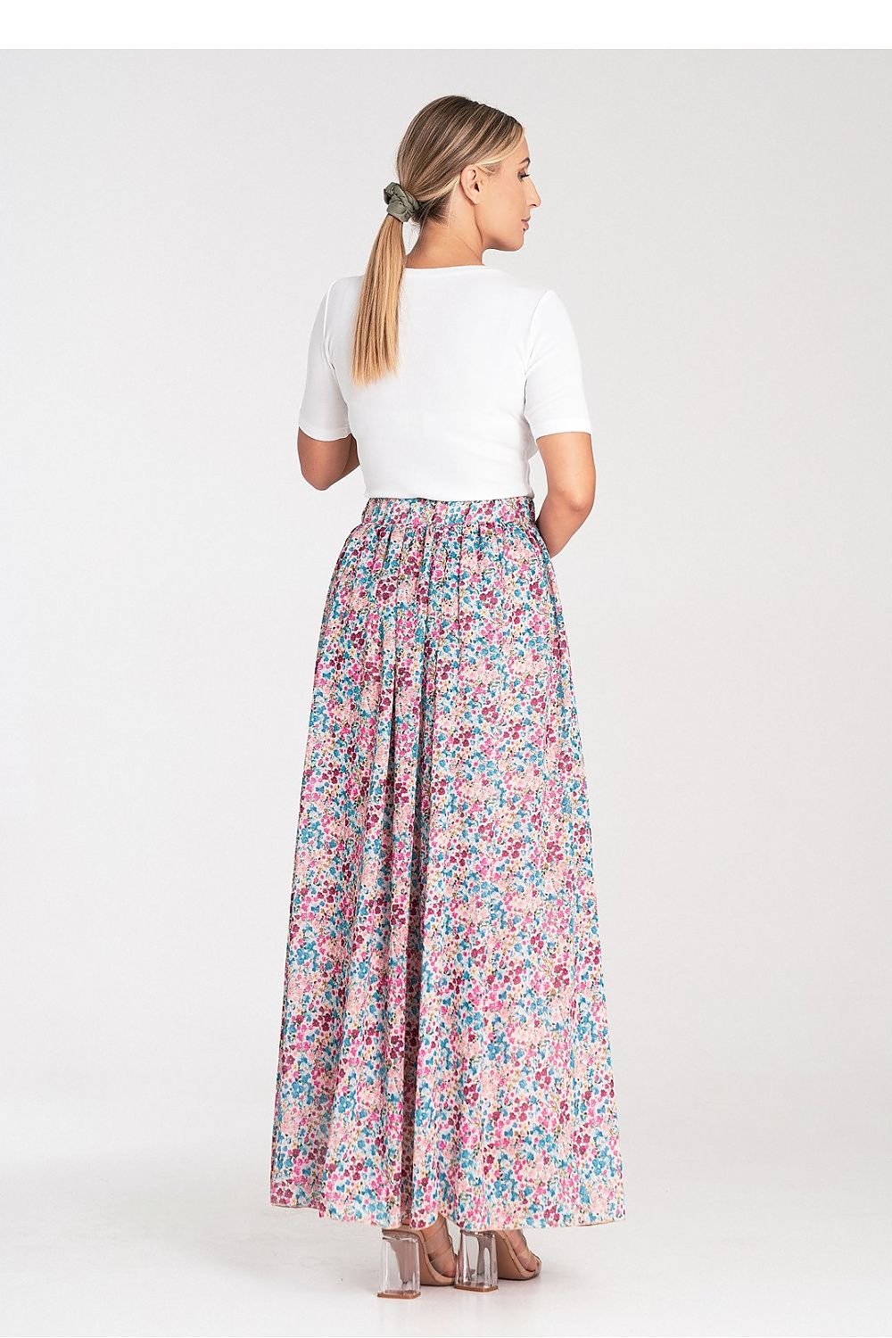 Long skirt model 204347