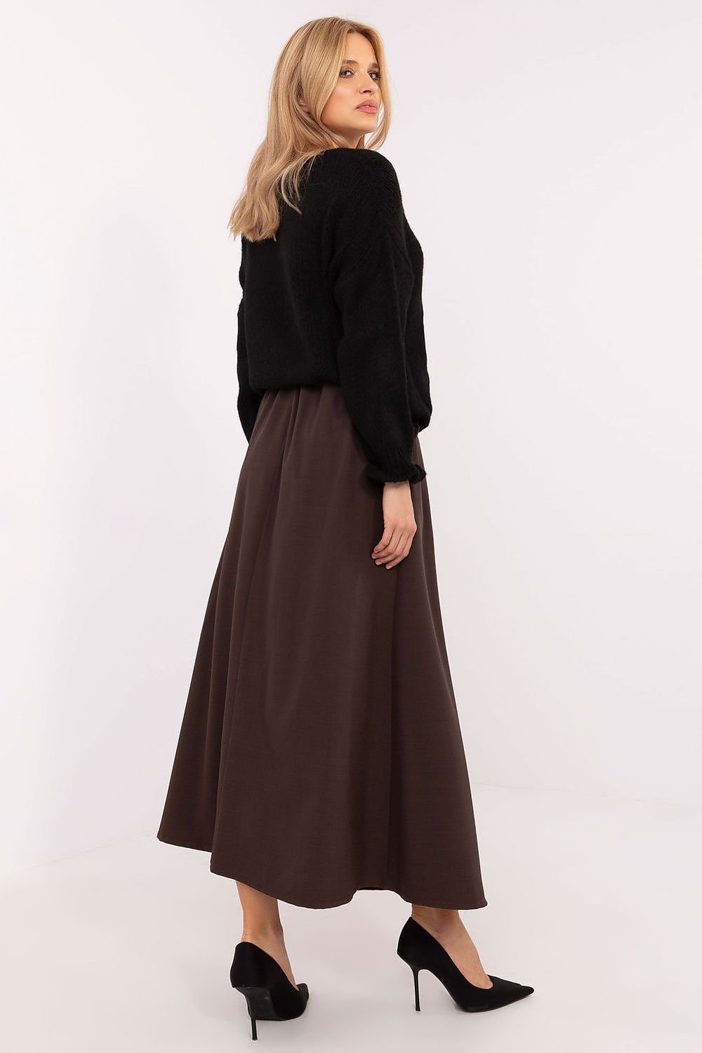 Long skirt model 204382