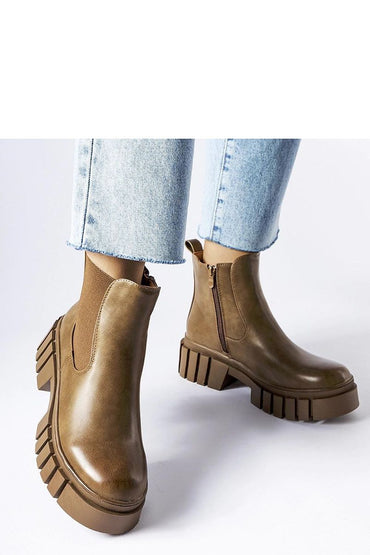Boots model 204619