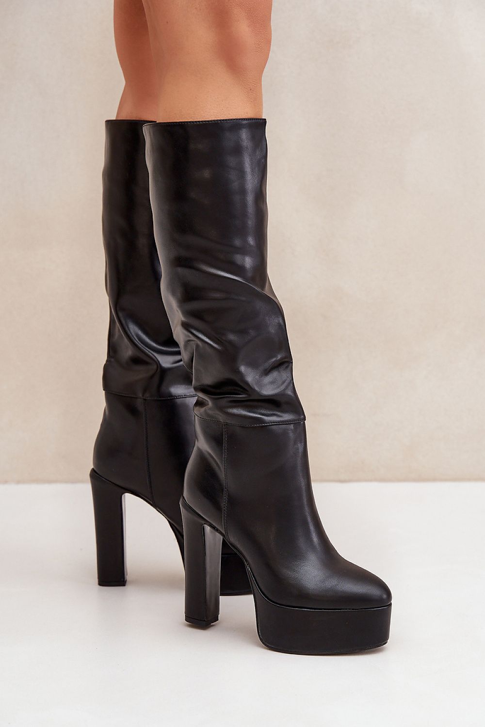 Heel boots model 204663