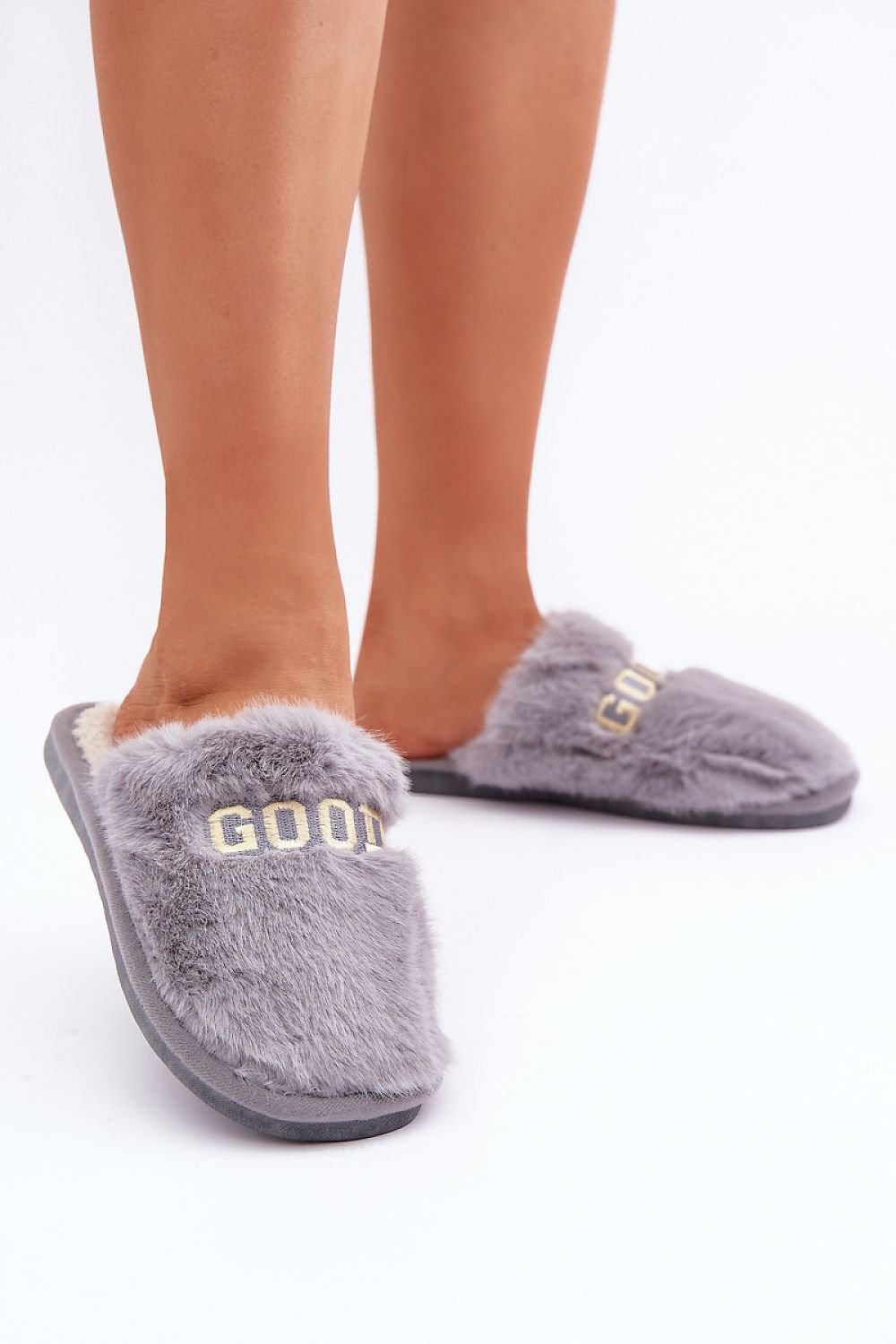 Slippers model 204942