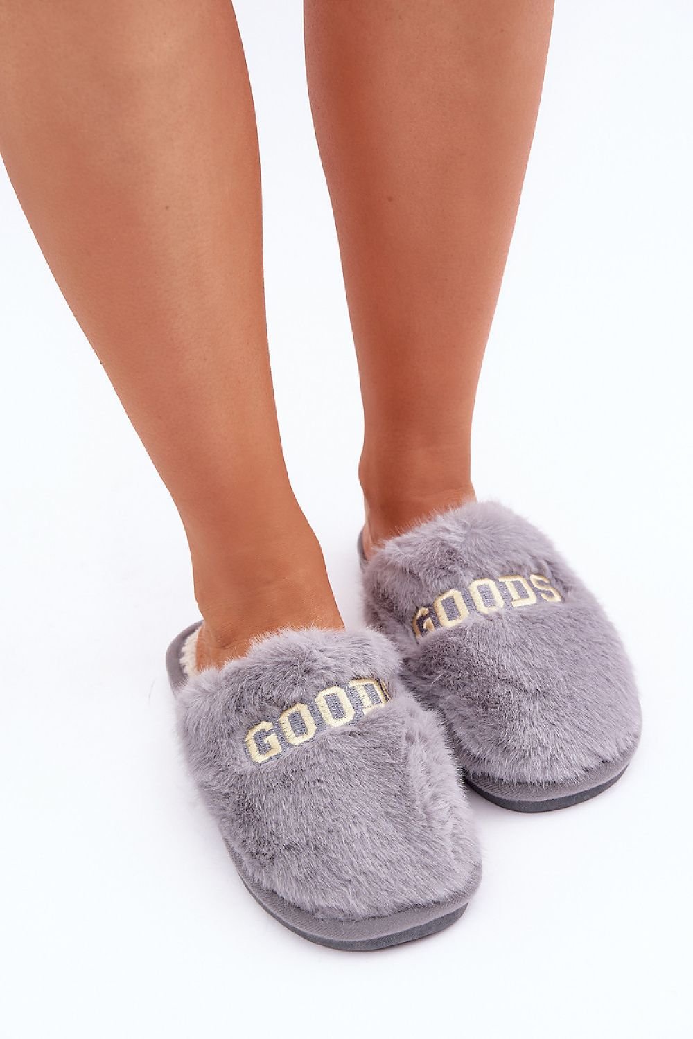 Slippers model 204942