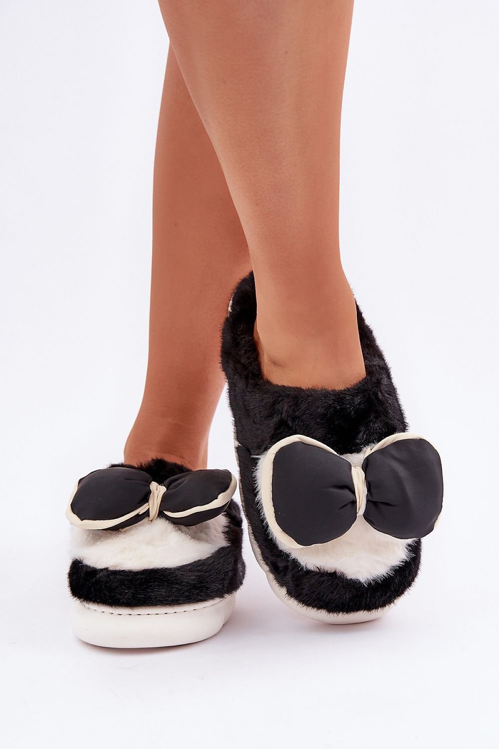 Slippers model 204947