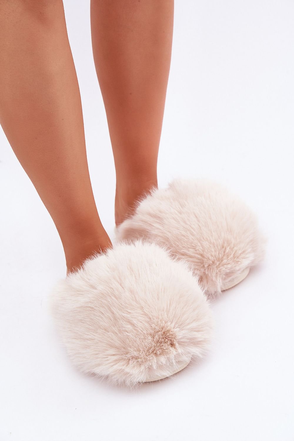 Slippers model 204952