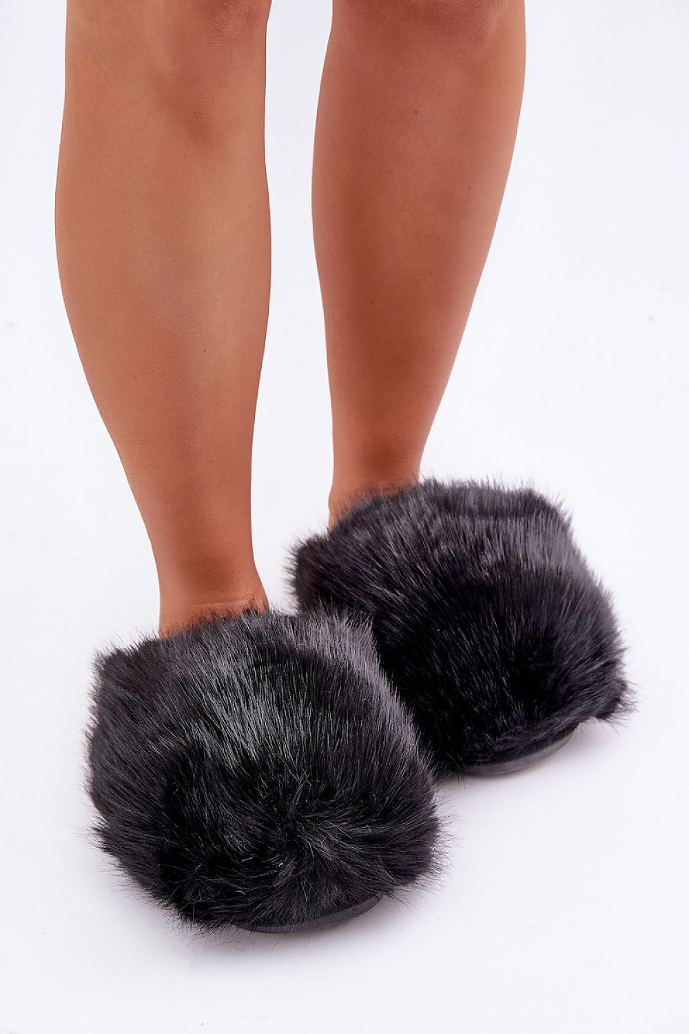 Slippers model 204954