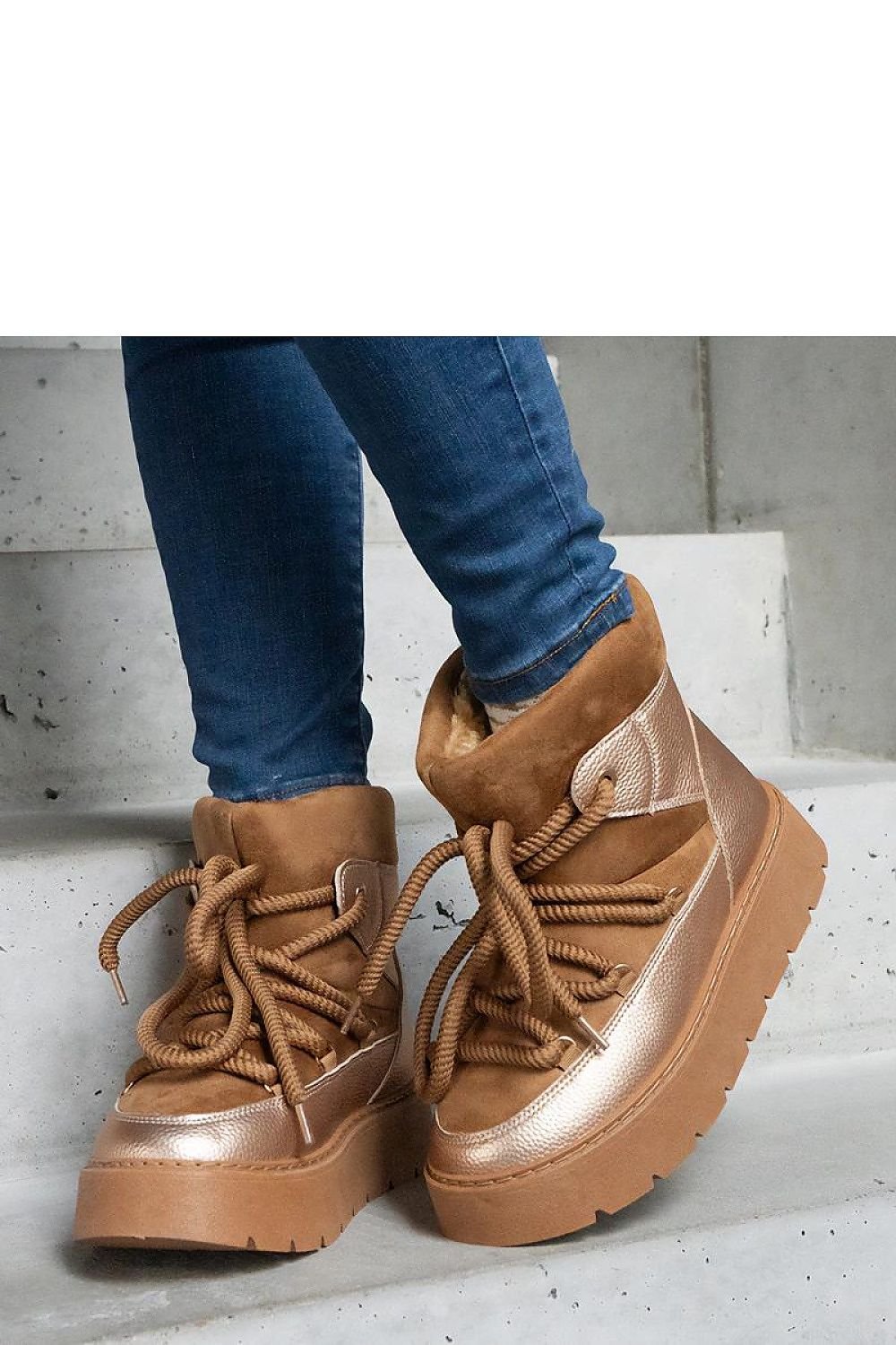 Snow boots model 205023