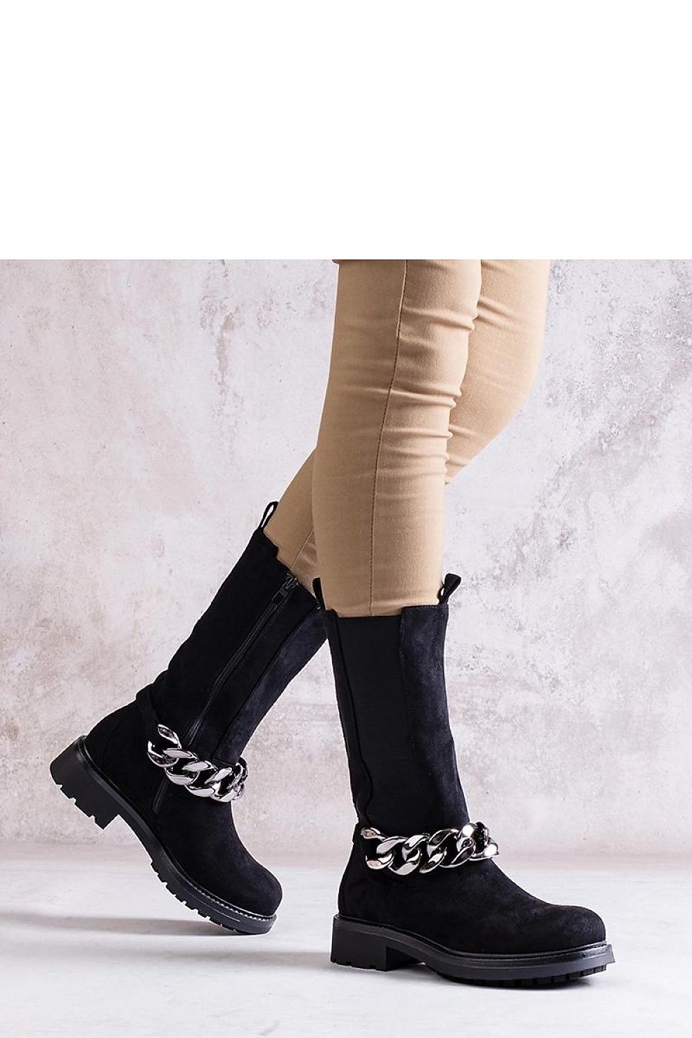 Heel boots model 205040