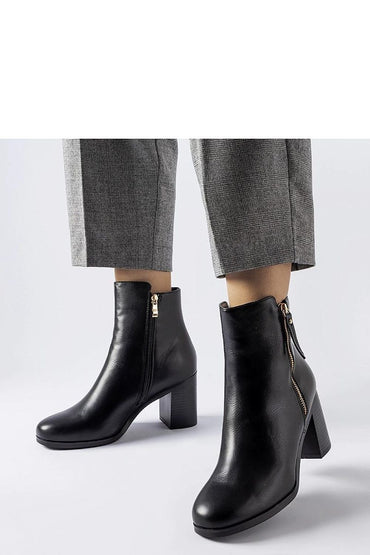 Heel boots model 205097