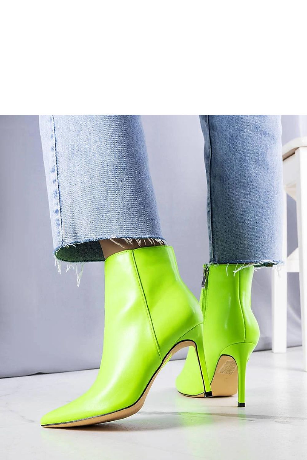 Heel boots model 205876