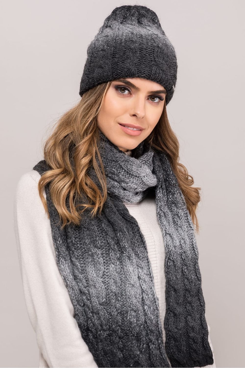 Cap model 205720