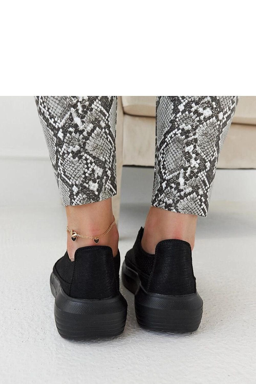 Sneakers model 207540 Solea
