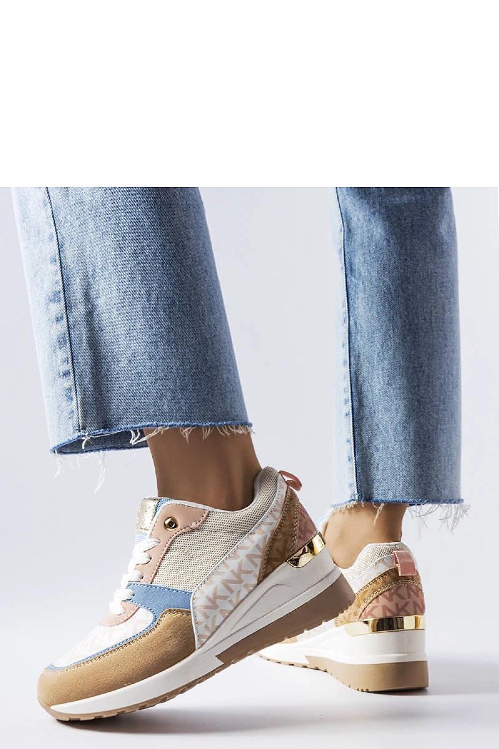 Sneakers model 207951 Solea