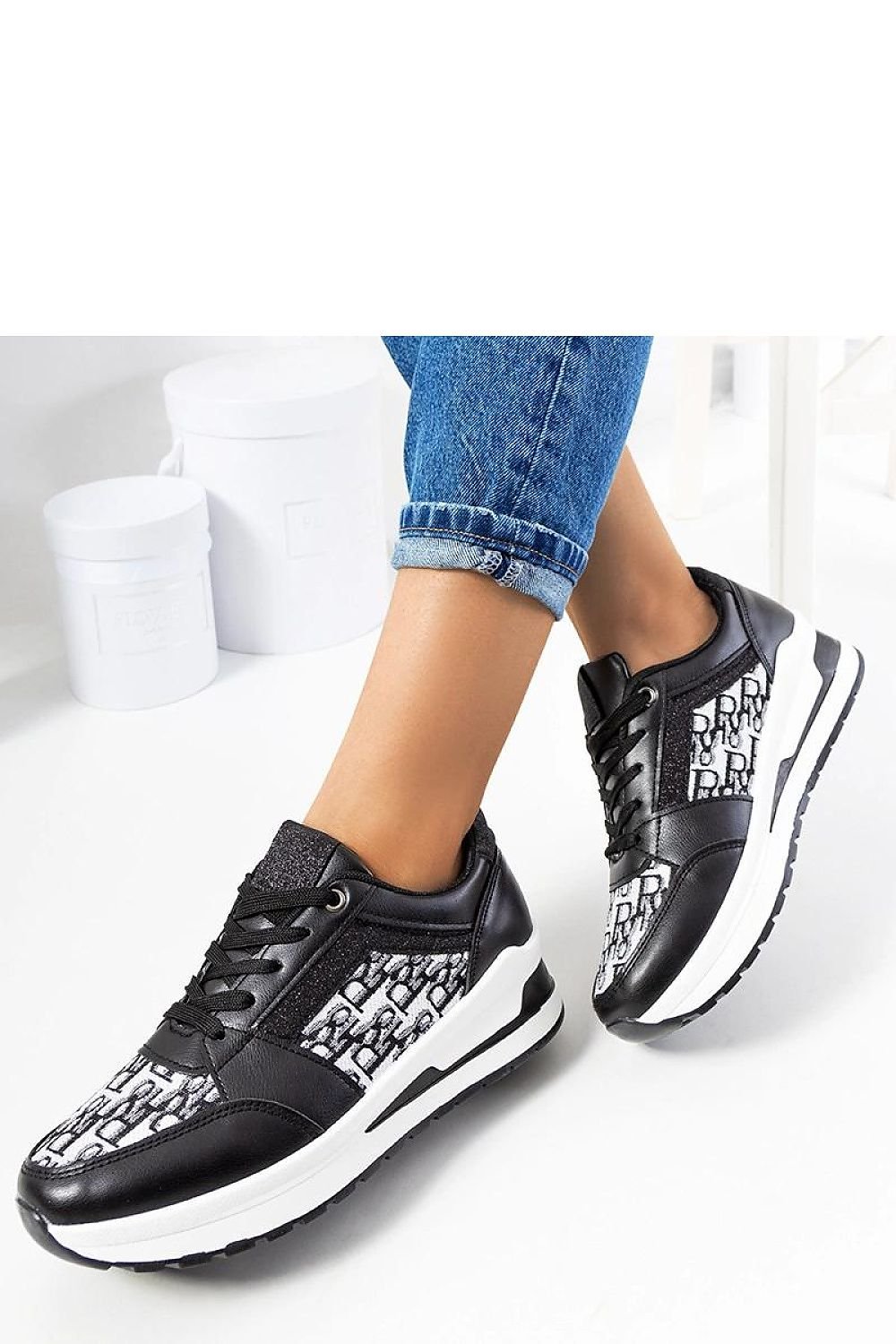 Sneakers model 208045 Solea