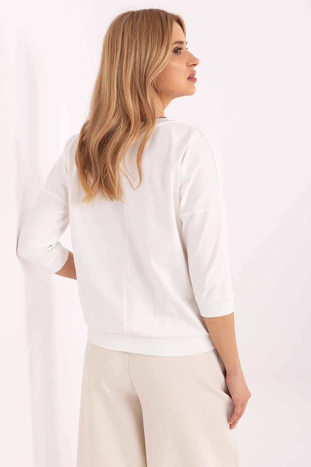 Blouse model 208233 Relevance