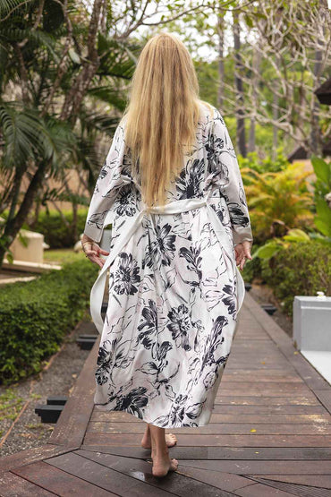 Bathrobe model 209073