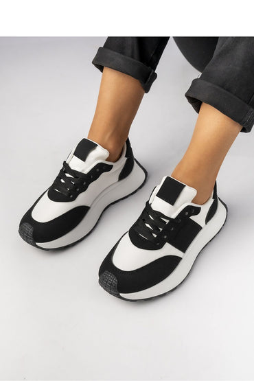 Sport Shoes model 210600 Inello