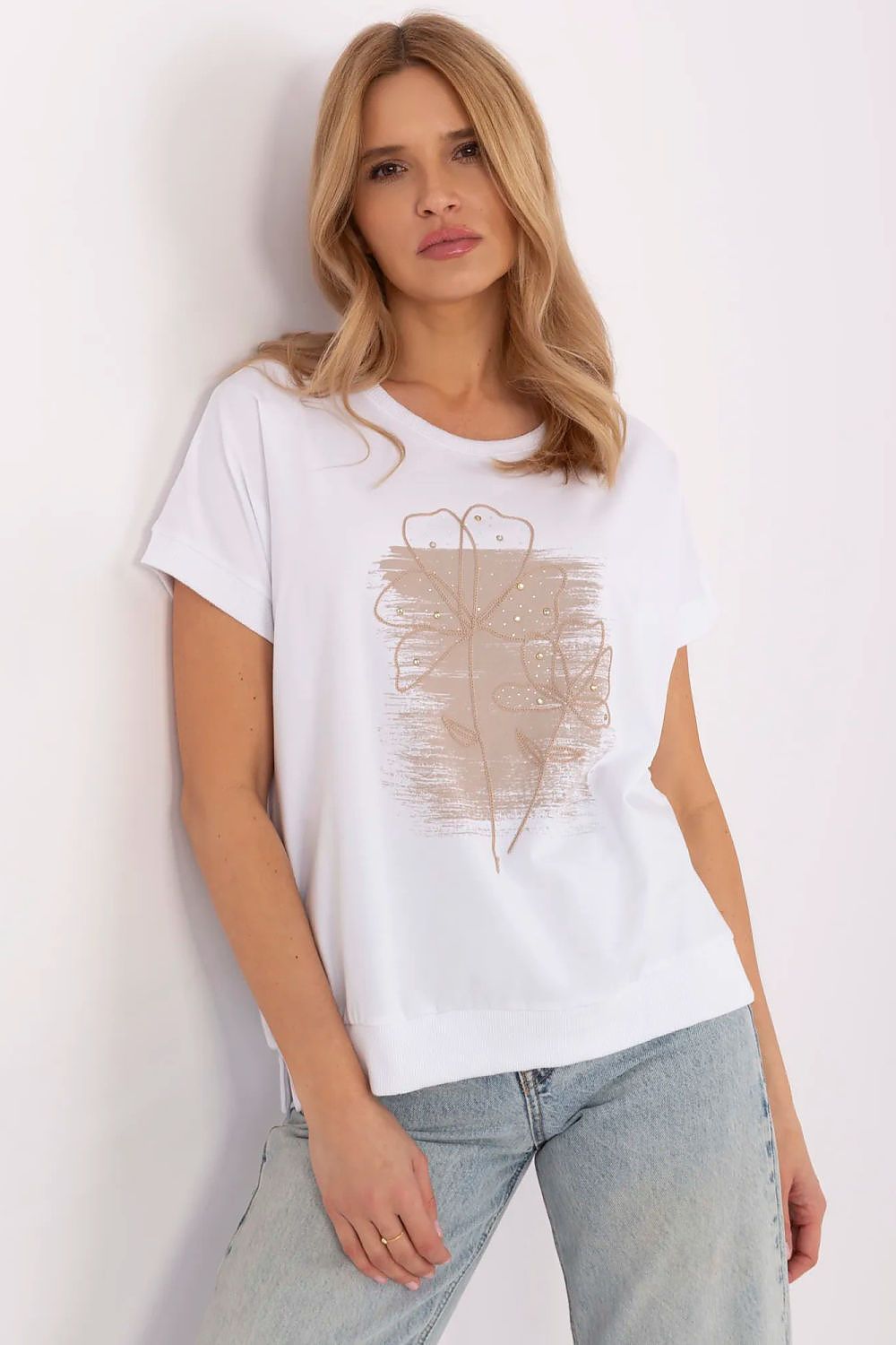 Blouse model 210653 Relevance