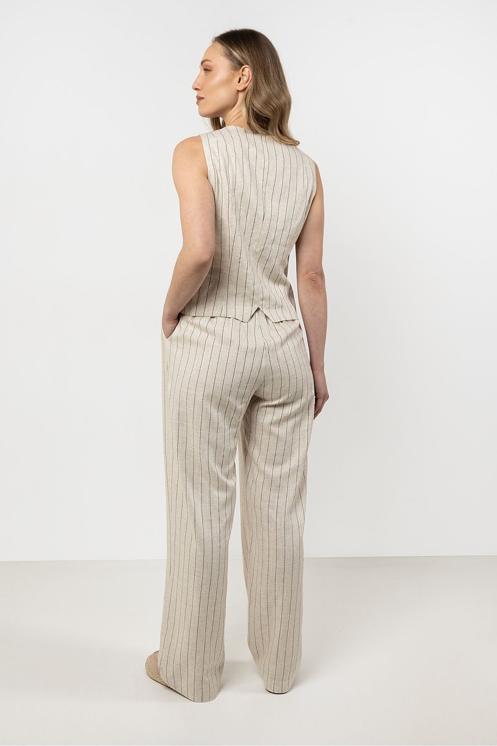 Women trousers model 212187 awama