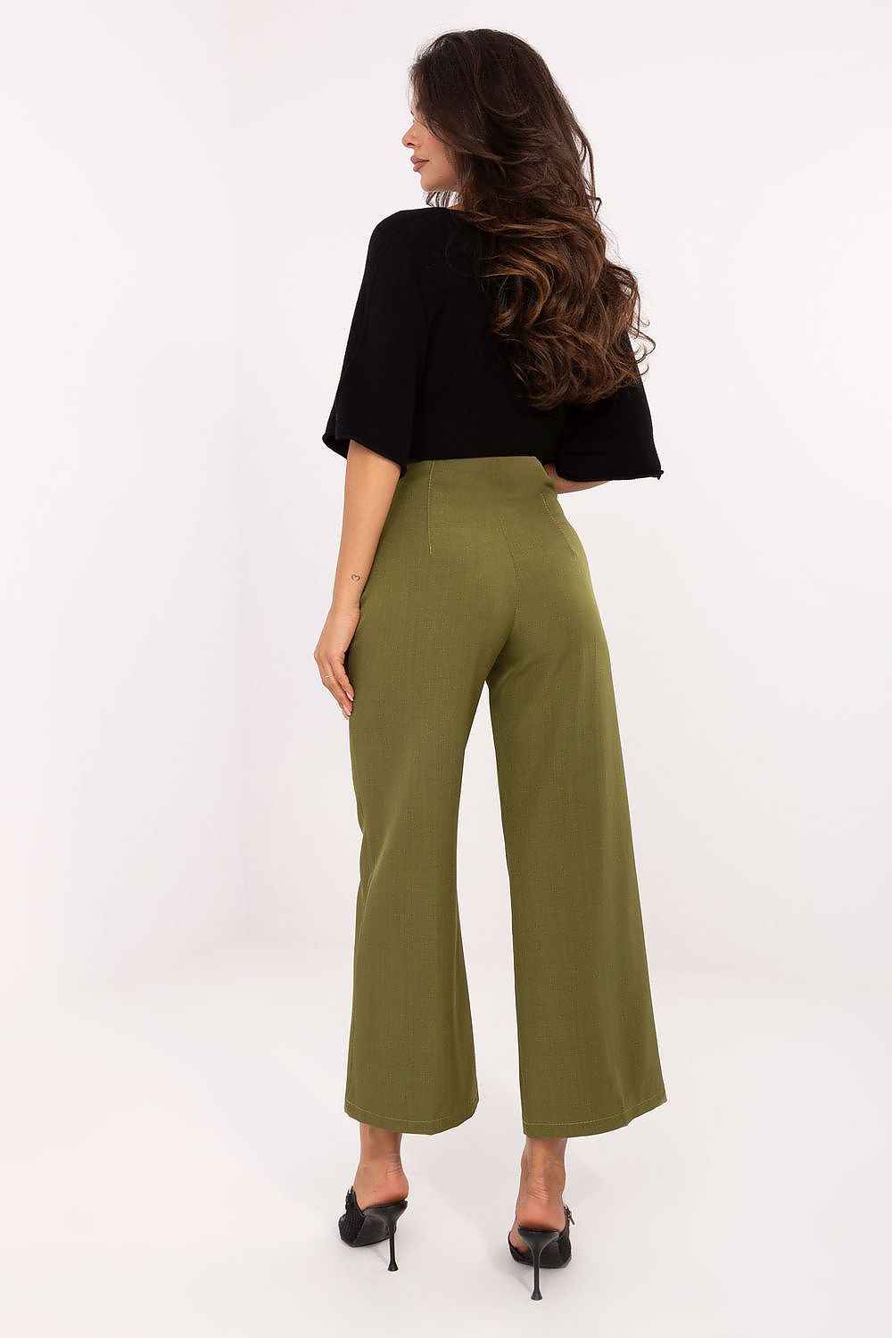 Women trousers model 216726