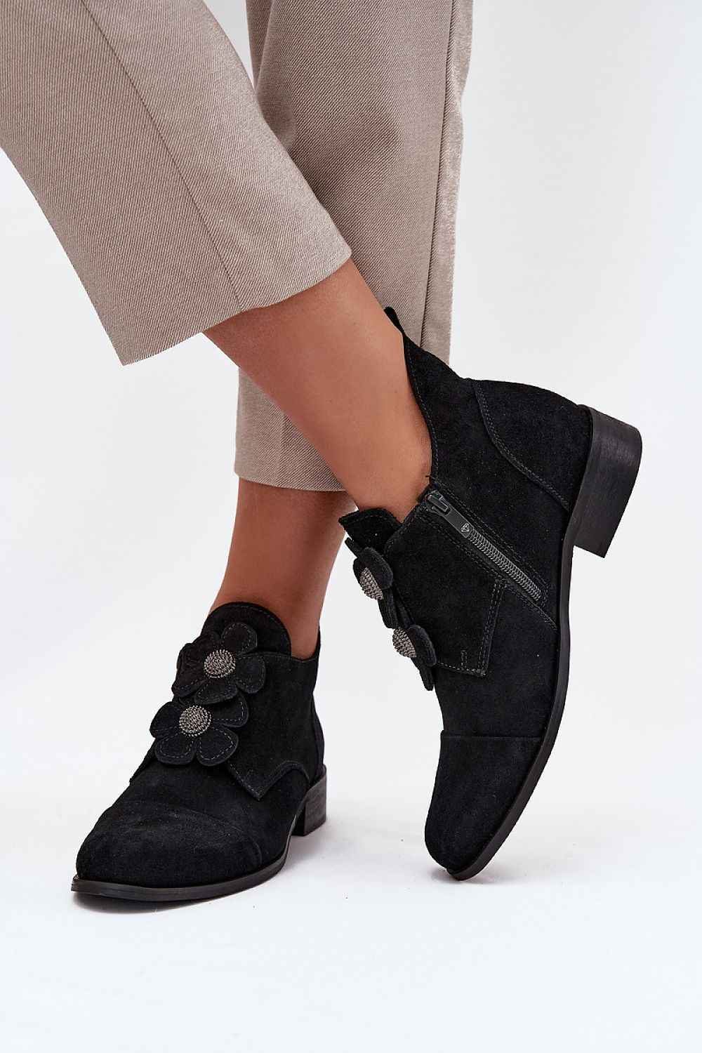 Half shoes model 216986